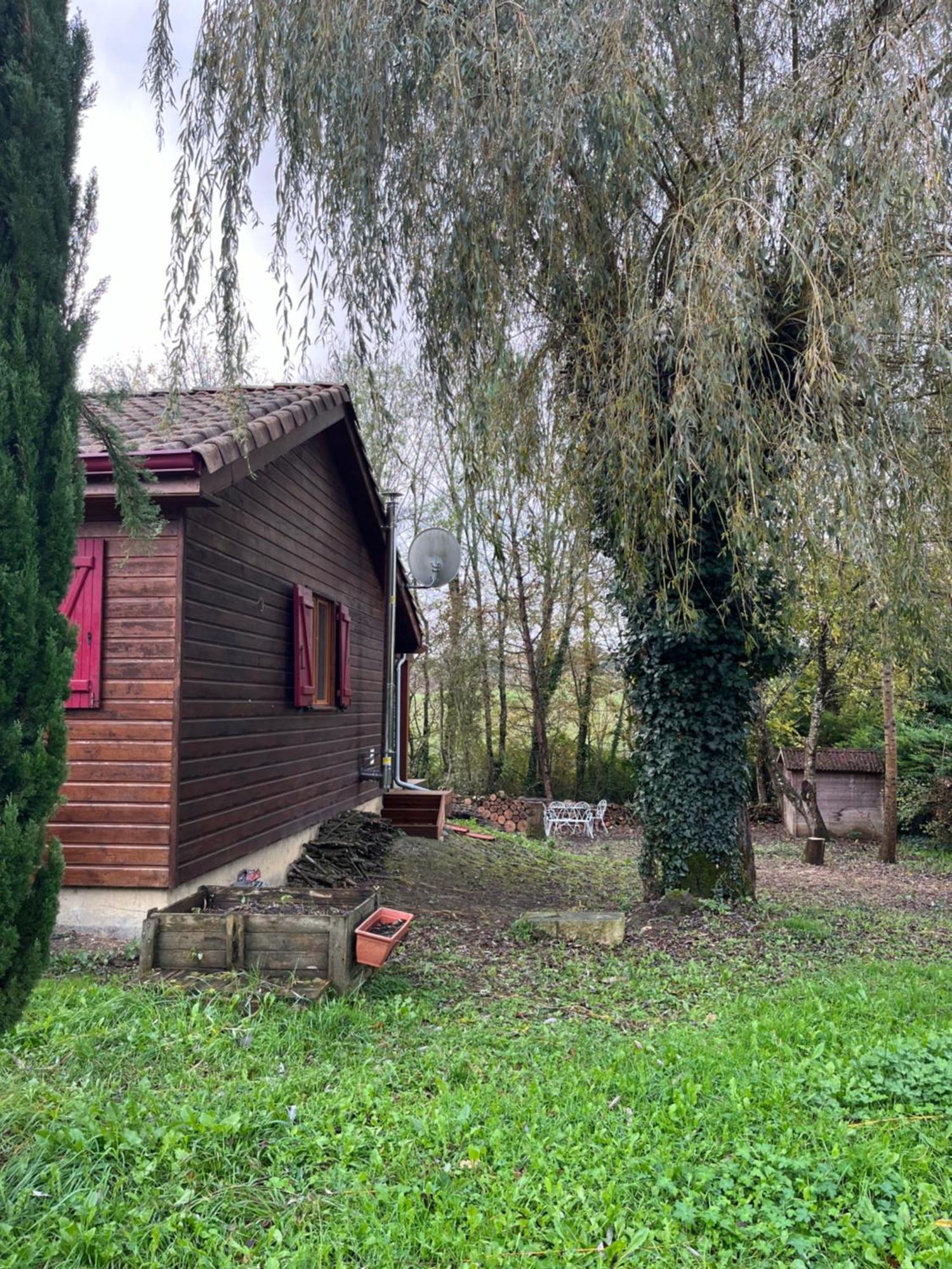 Chez Mamie Villa LʼIsle-Jourdain Dış mekan fotoğraf