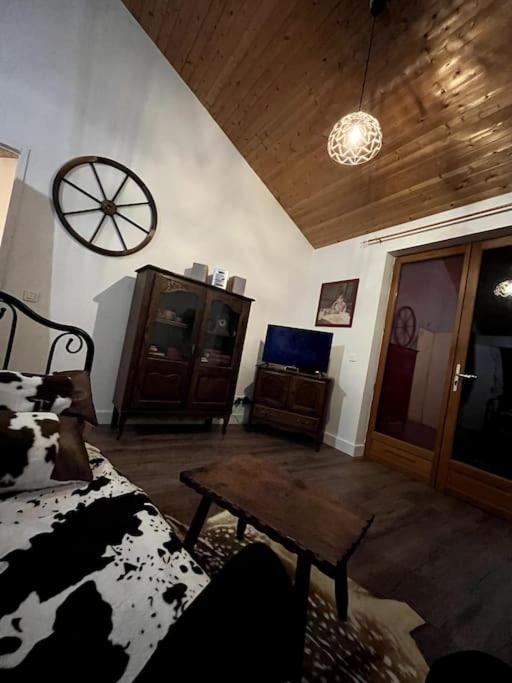 Chez Mamie Villa LʼIsle-Jourdain Dış mekan fotoğraf